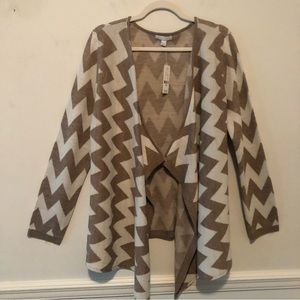 NWT NEW YORK & COMPANY Chevon cardigan